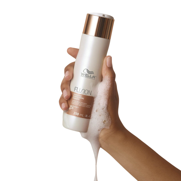 Shampoo Intense Repair Wella Professional Fusión X 250Ml